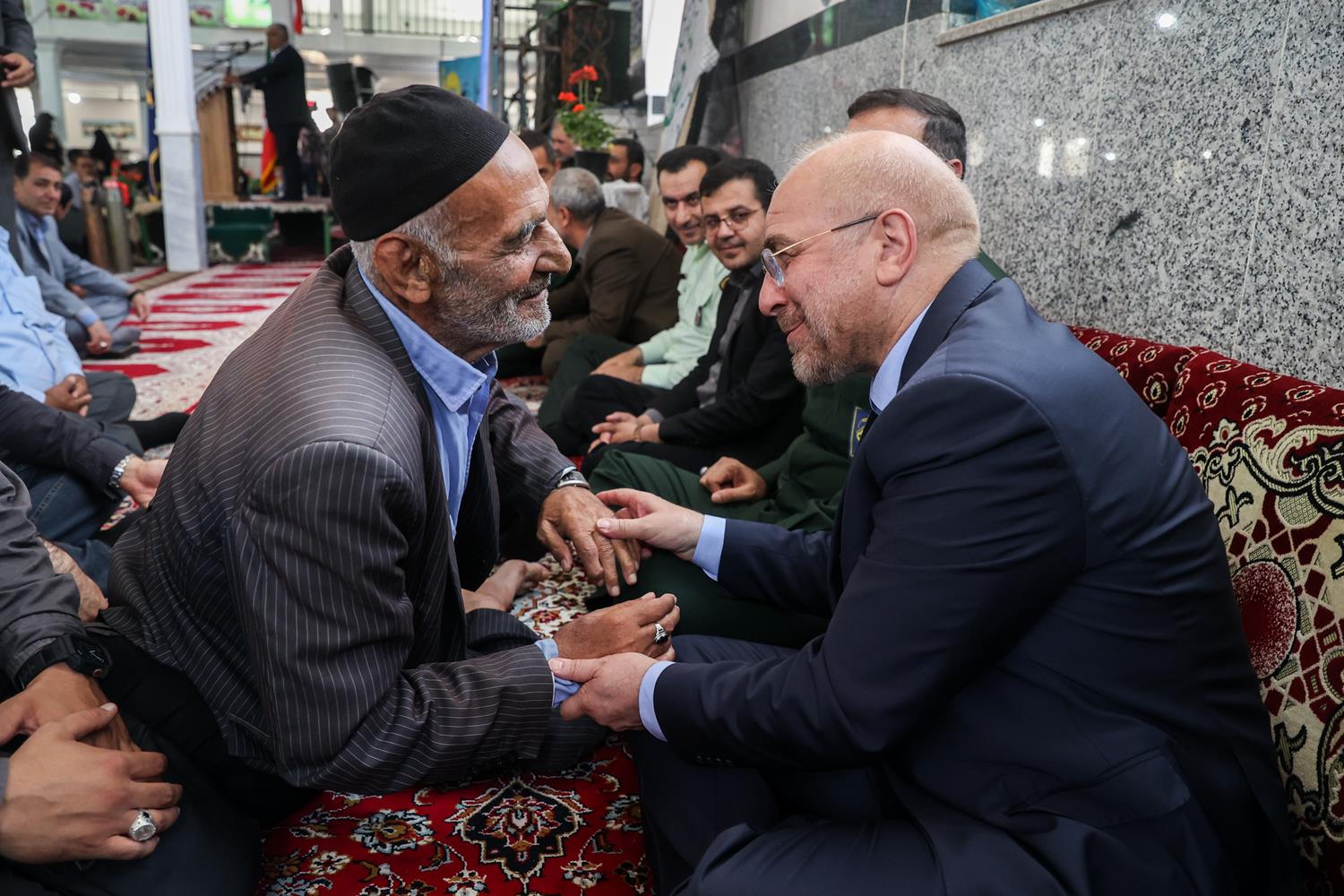 حضور قالیباف در یادواره شهدای شهرستان اسفراین