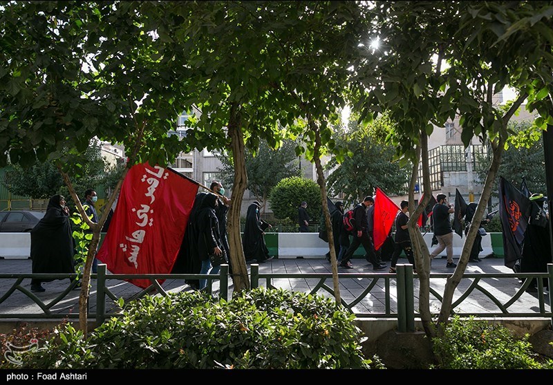 پیاده روی جاماندگان اربعین حسینی(ع) در تهران