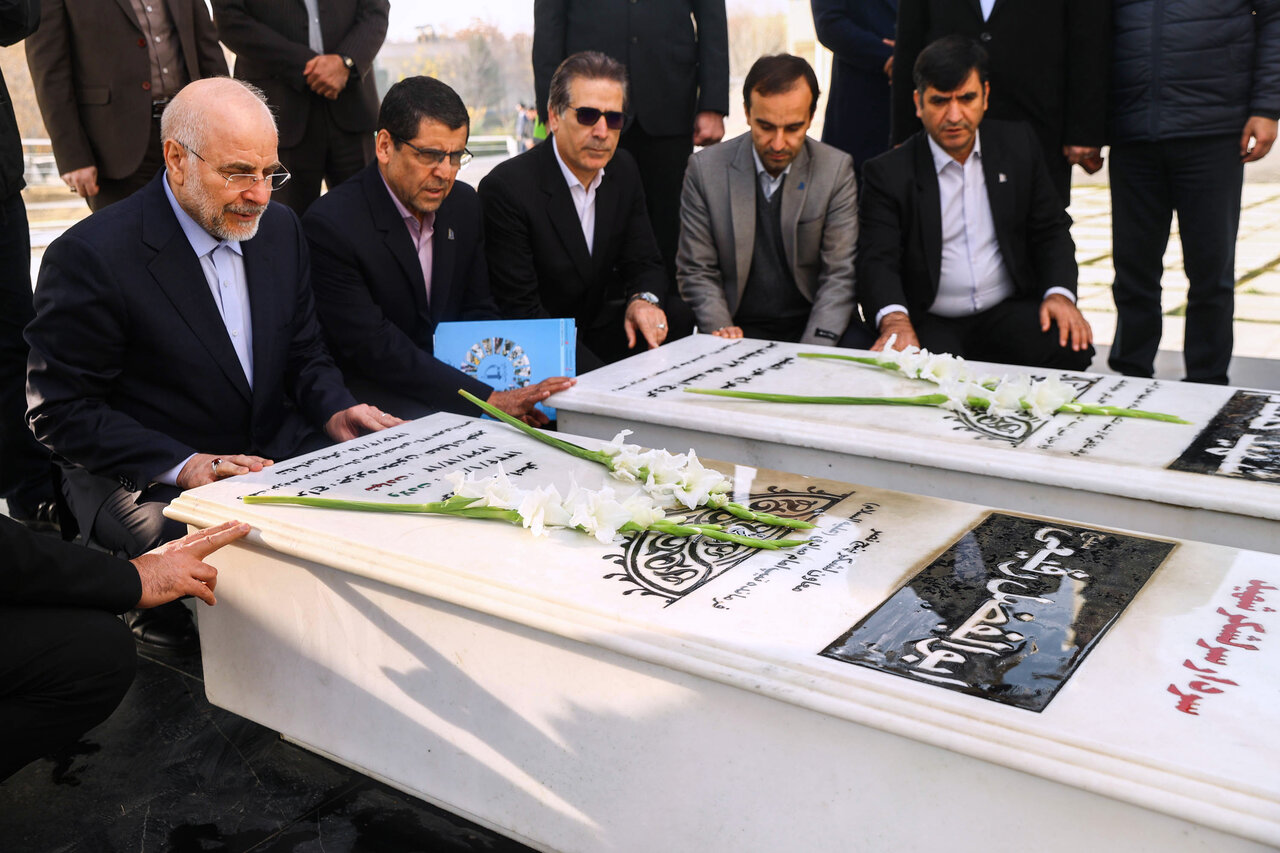 مراسم بزرگداشت روز دانشجو  با حضور قالیباف