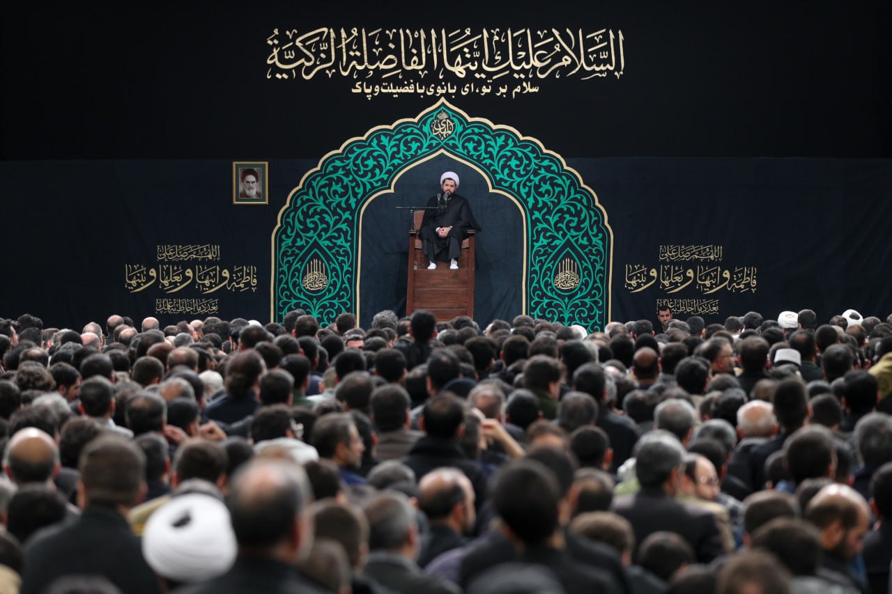 تصاویری از اولین شب مراسم عزادارای شهادت حضرت زهرا