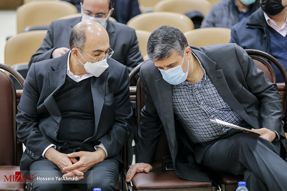 جلسه دادگاه کروز