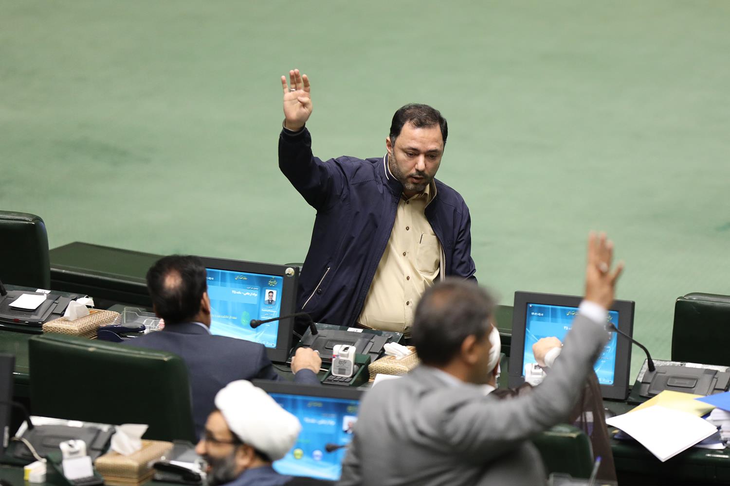 نشست بررسی برنامه هفتم توسعه در صحن علنی مجلس شورای اسلامی