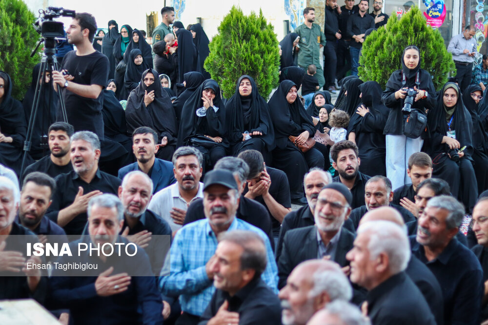آیین تعویض پرچم حسینیه اعظم زنجان