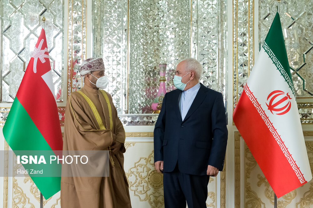 دیدار وزیر امور خارجه عمان با ظریف