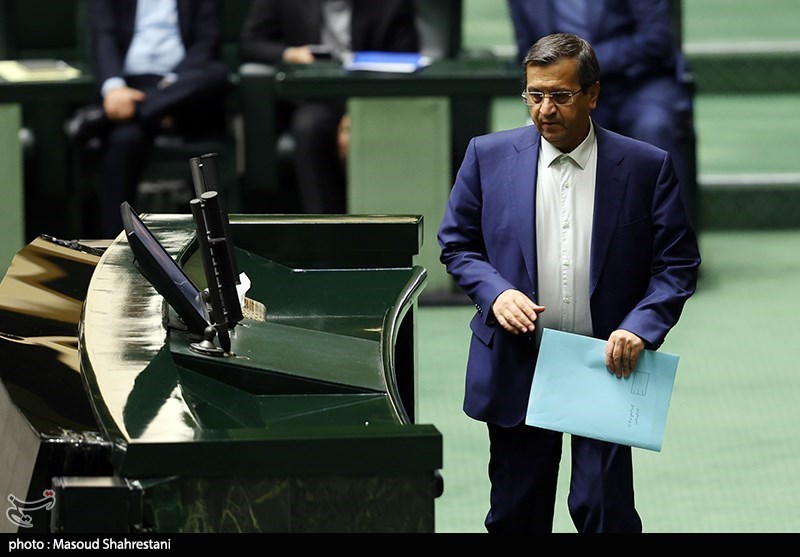جلسه استیضاح وزیر اقتصاد با حضور رئیس جمهور