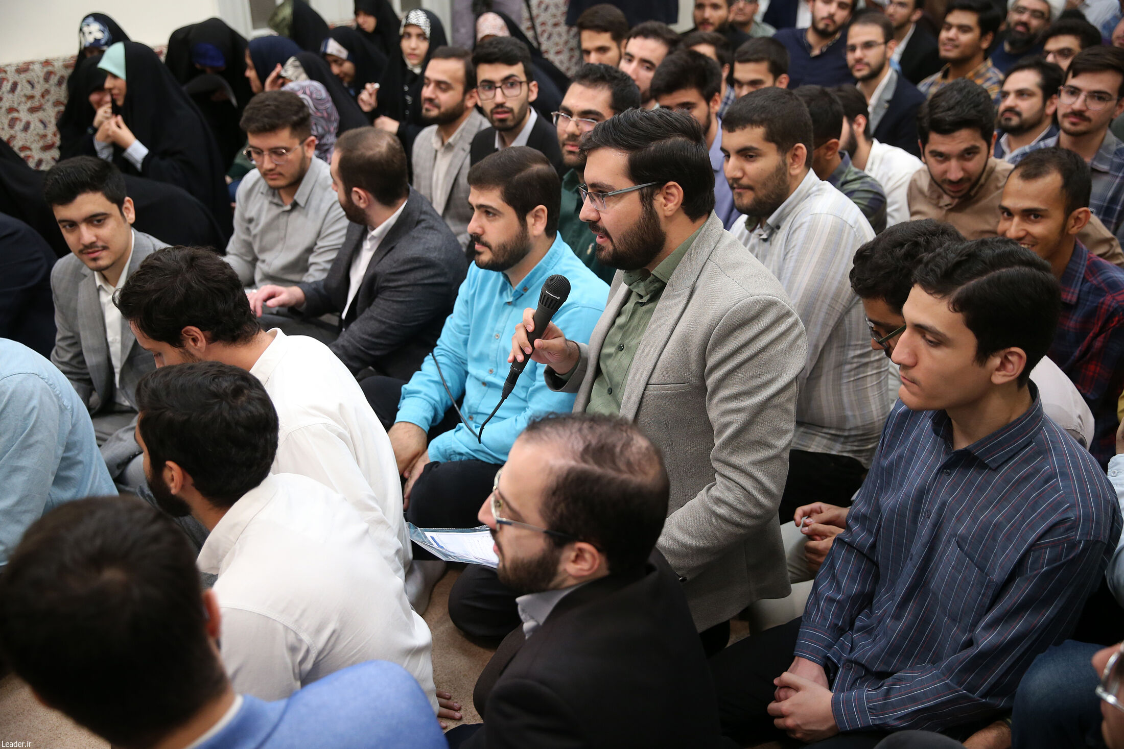 تصاویری از دیدار مدال‌آوران علمی با رهبر انقلاب