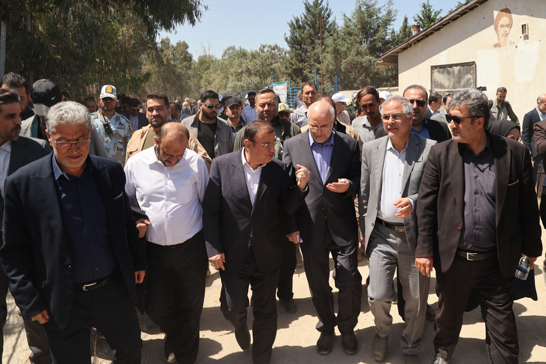  بازدید قالیباف از جزیره آشوراده
