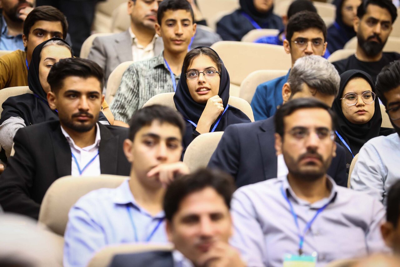 حضور قالیباف در اولین کارسوق حکمرانی داده‌محور