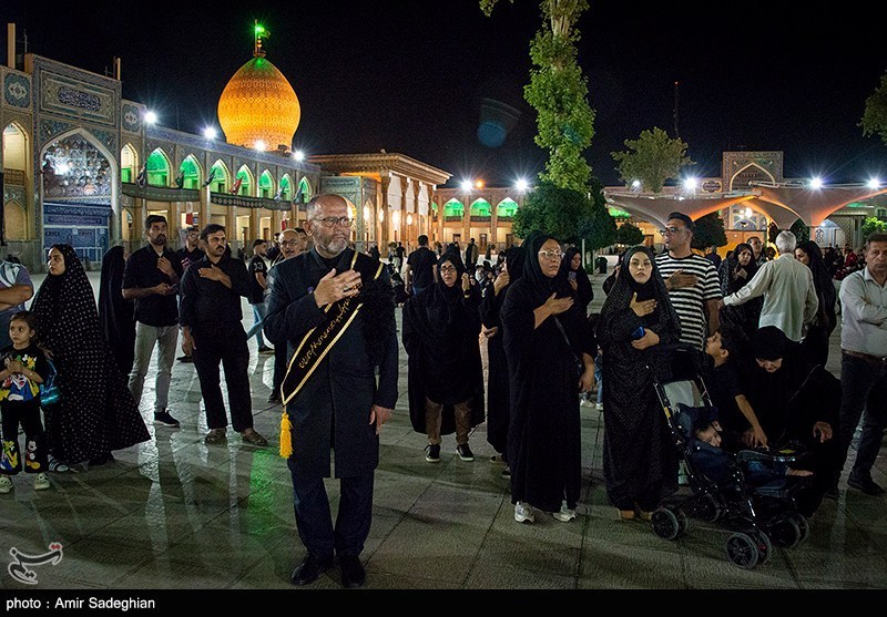 مراسم عزاداری شب هفتم محرم در حرم مطهر حضرت شاهچراغ (ع)
