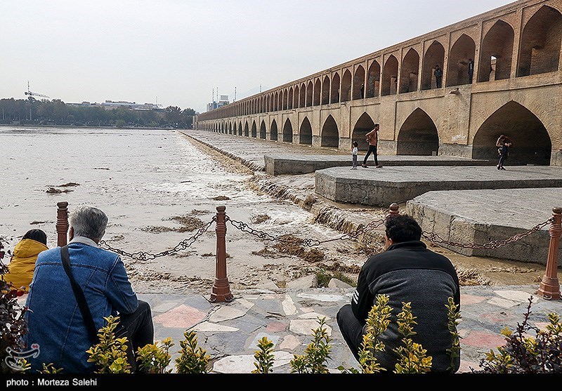 بازگشایی آب زاینده رود