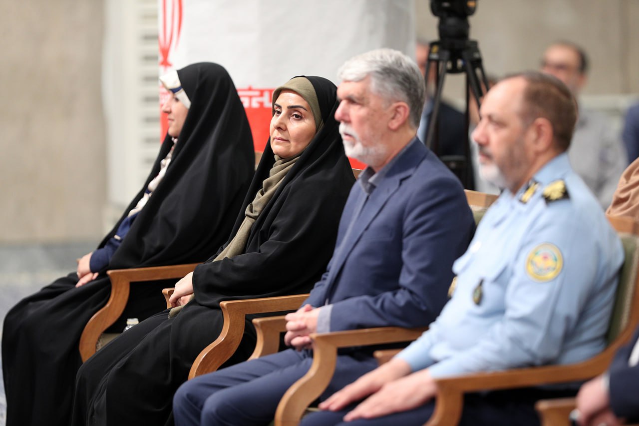 دیدار رئیس‌جمهور و هیأت وزیران با رهبر انقلاب