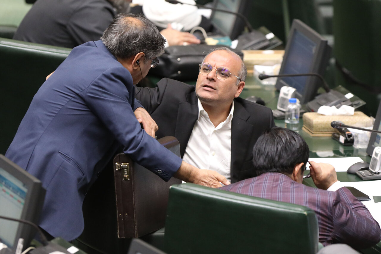 نشست علنی مجلس ۱۸ شهریورماه ۱۴۰۴