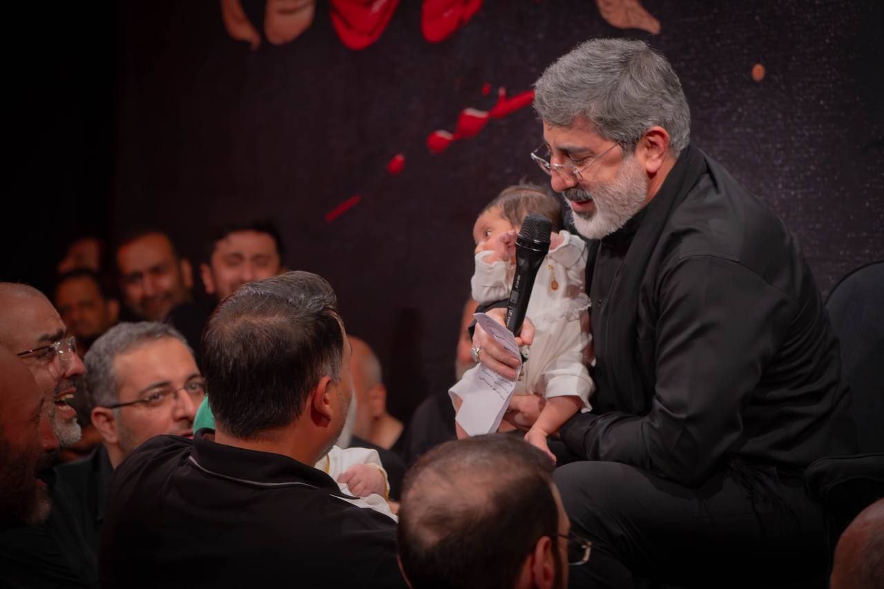 حضور قالیباف در مراسم عزاداری شب هفتم محرم هیئت مکتب‌الزهرا (س) 
