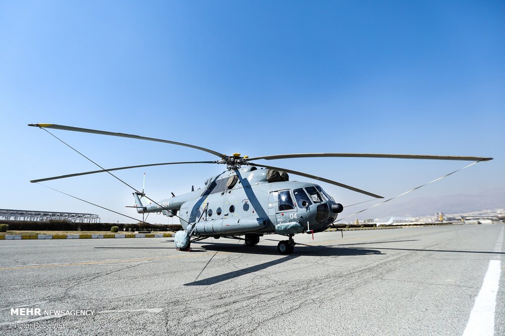 مراسم تحویل هواپیماها و بالگردهای بازامد شده به نیروهای مسلح 