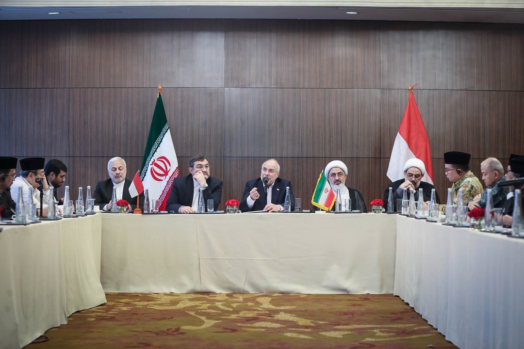 دیدار قالیباف با جمعی از علما و فرهیختگان اندونزیایی در جاکارتا