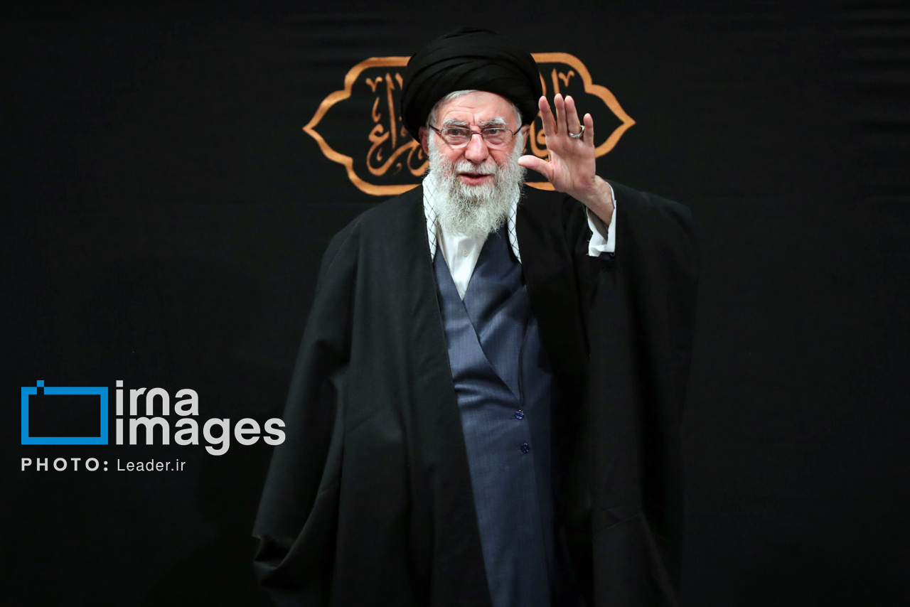 دومین شب عزاداری ایام فاطمیه با حضور رهبر انقلاب