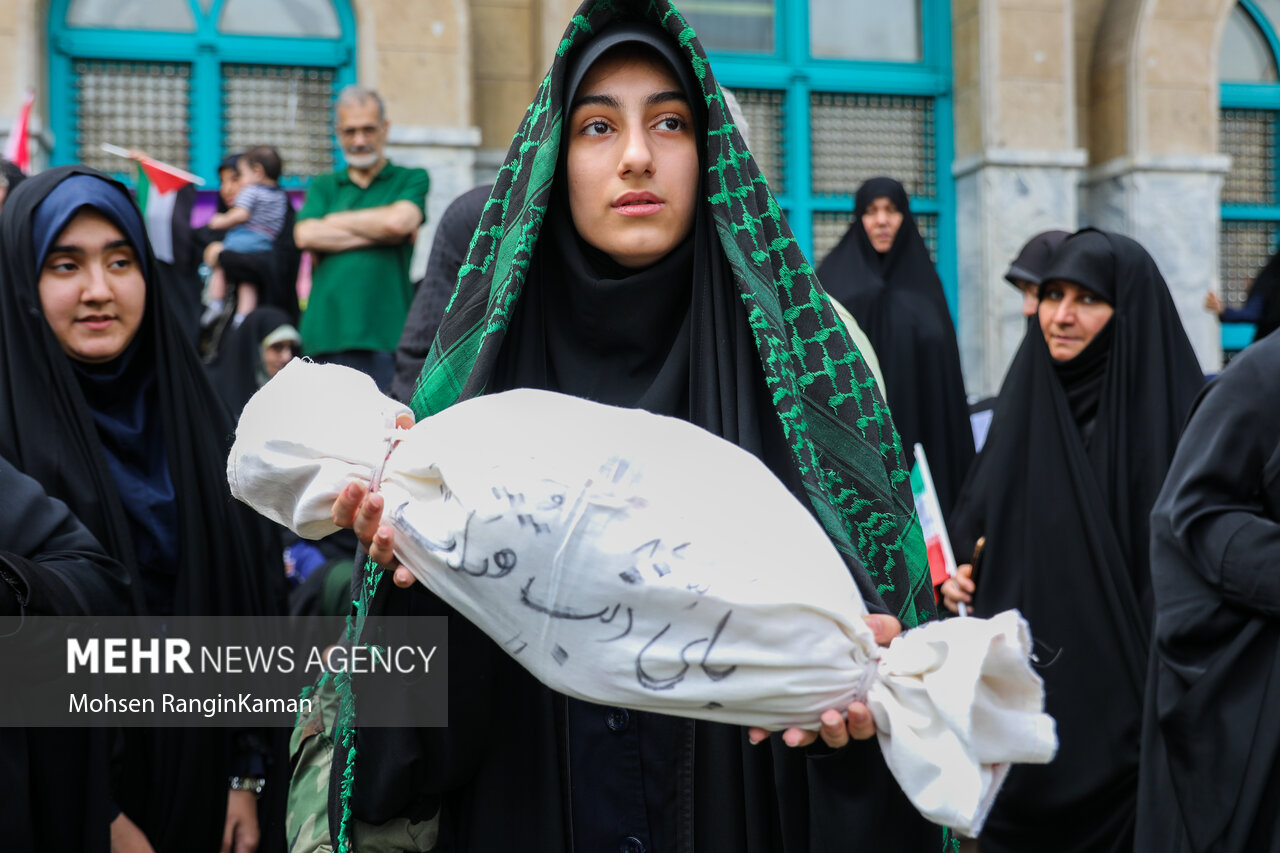 تجمع مردمی در حمایت از مردم مظلوم غزه