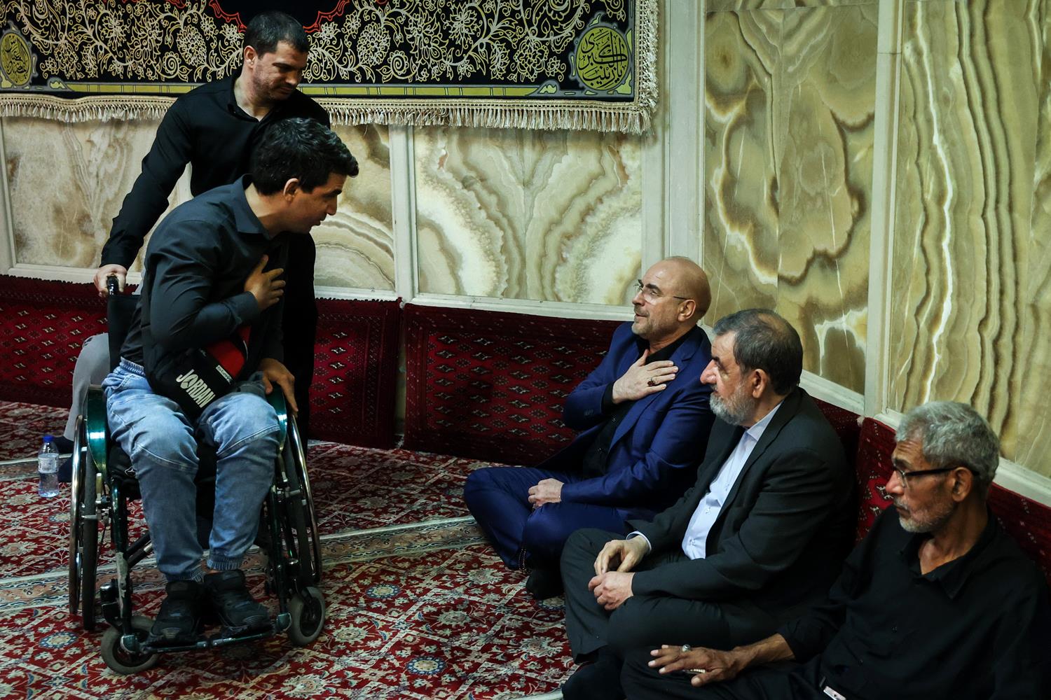 حضور قالیباف در مراسم ترحیم مادر سرلشکر شهید علی هاشمی