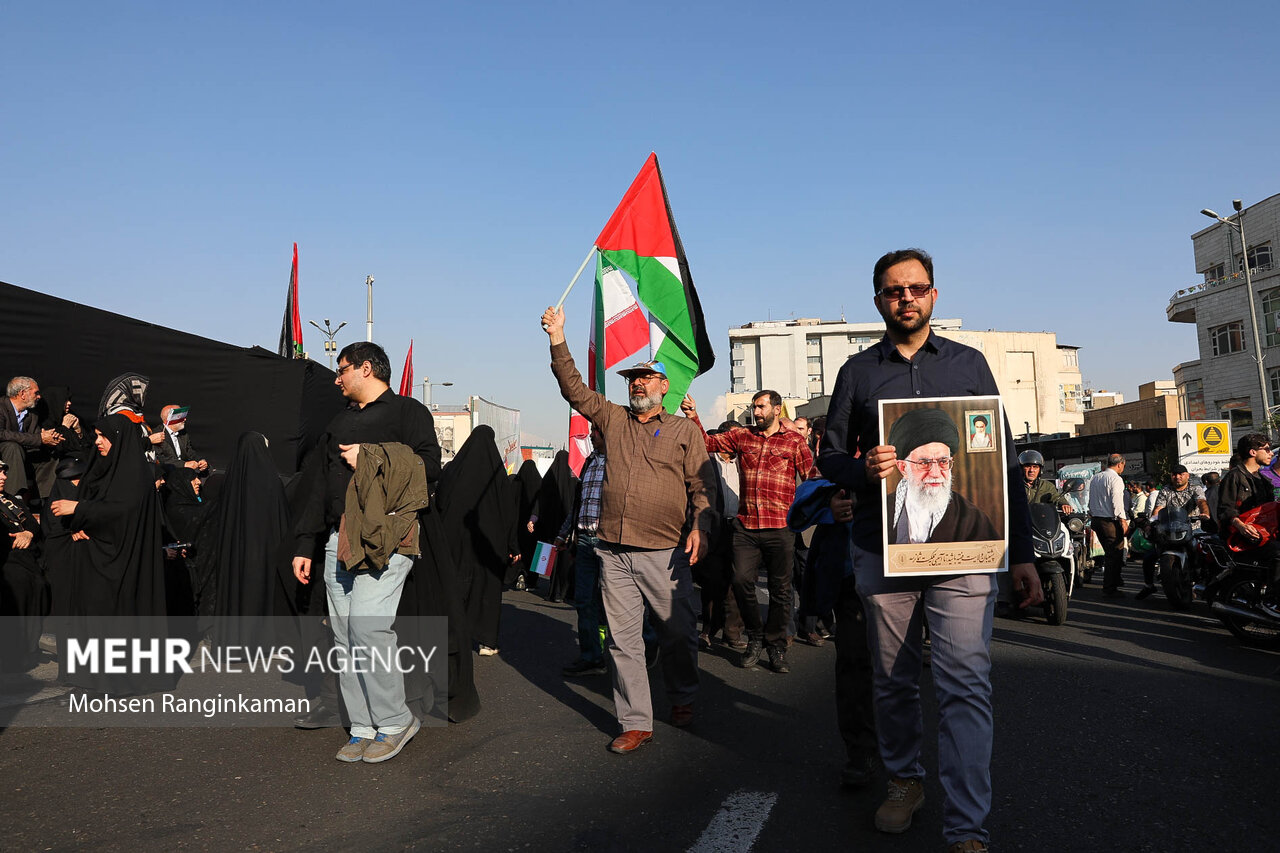 تجمع مردم تهران در واکنش به جنایت رژیم صهیونیستی در غزه