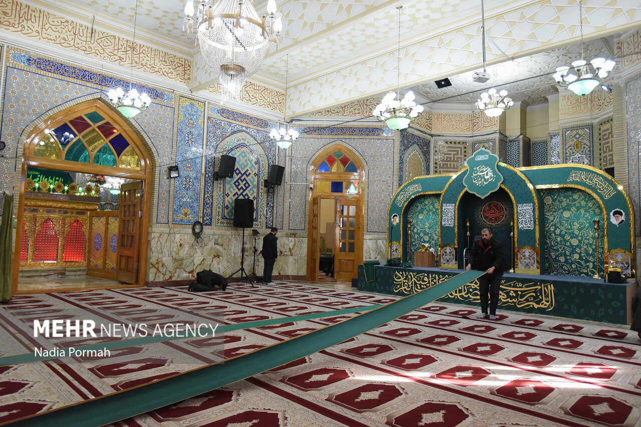 جزخوانی قرآن کریم در امامزاده طاهر کرج