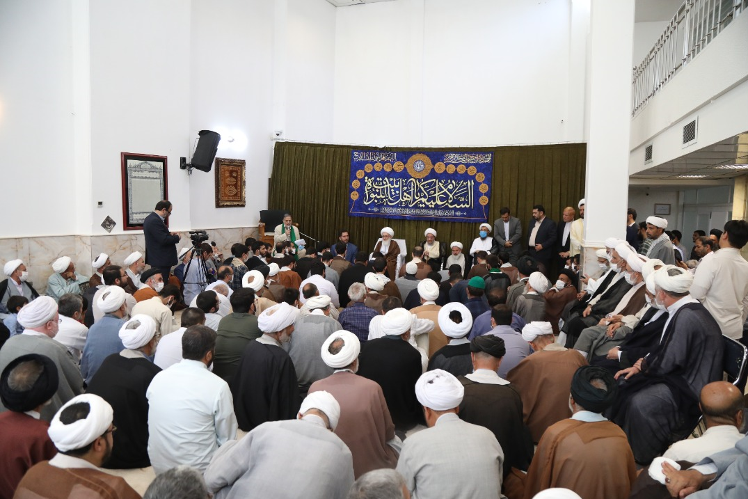 عمامه‌گذاری طلاب