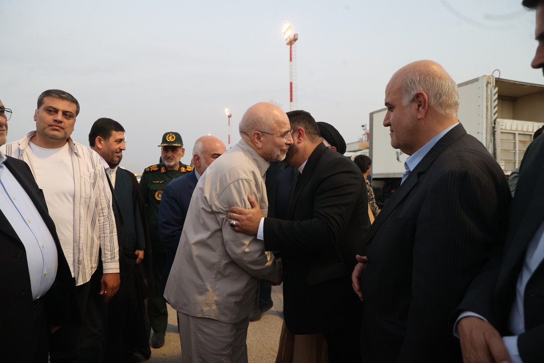  رئیس مجلس در فرودگاه بین المللی آبادان