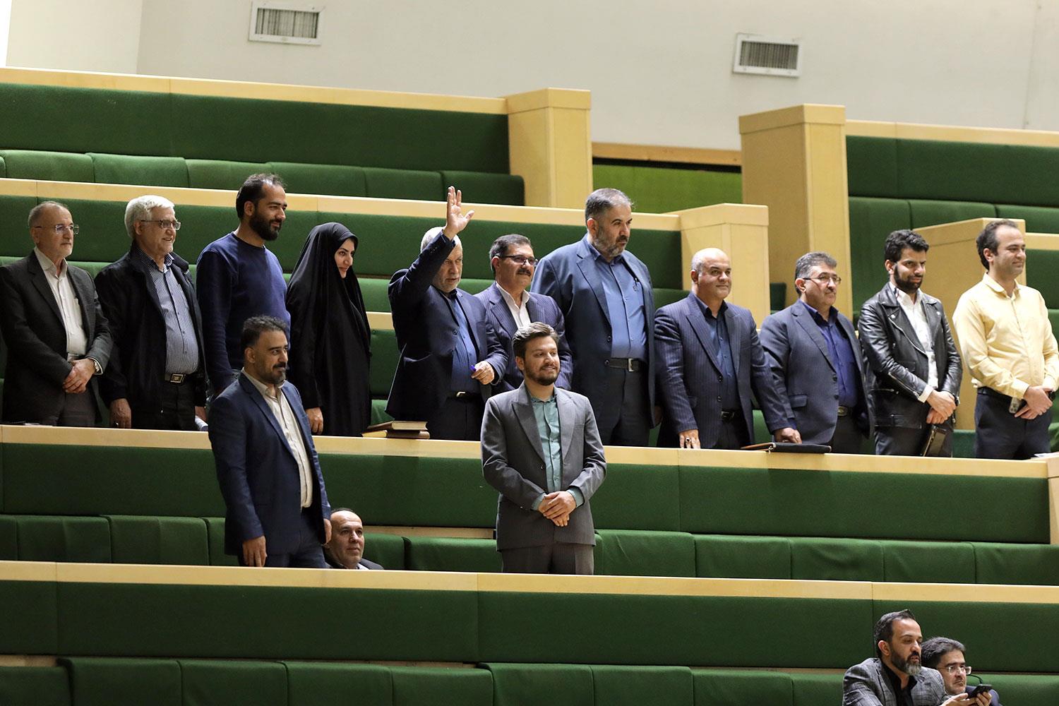 بیست و هشتمین نشست بررسی برنامه هفتم توسعه در صحن علنی مجلس
