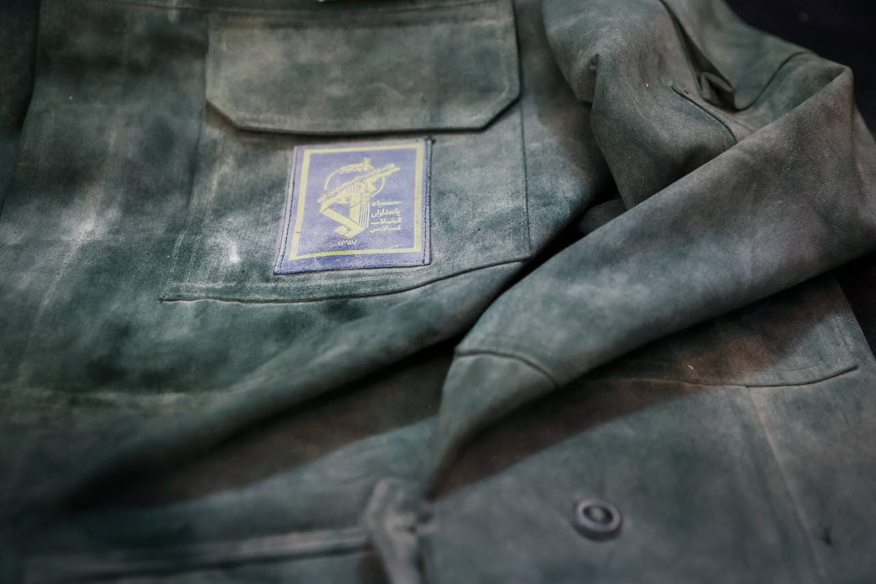 نمایش لباس‌ها و آثار به جامانده از سپهبد شهید سلامی