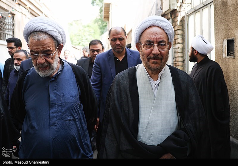  مراسم تشییع پیکر آیت الله حسن صانعی