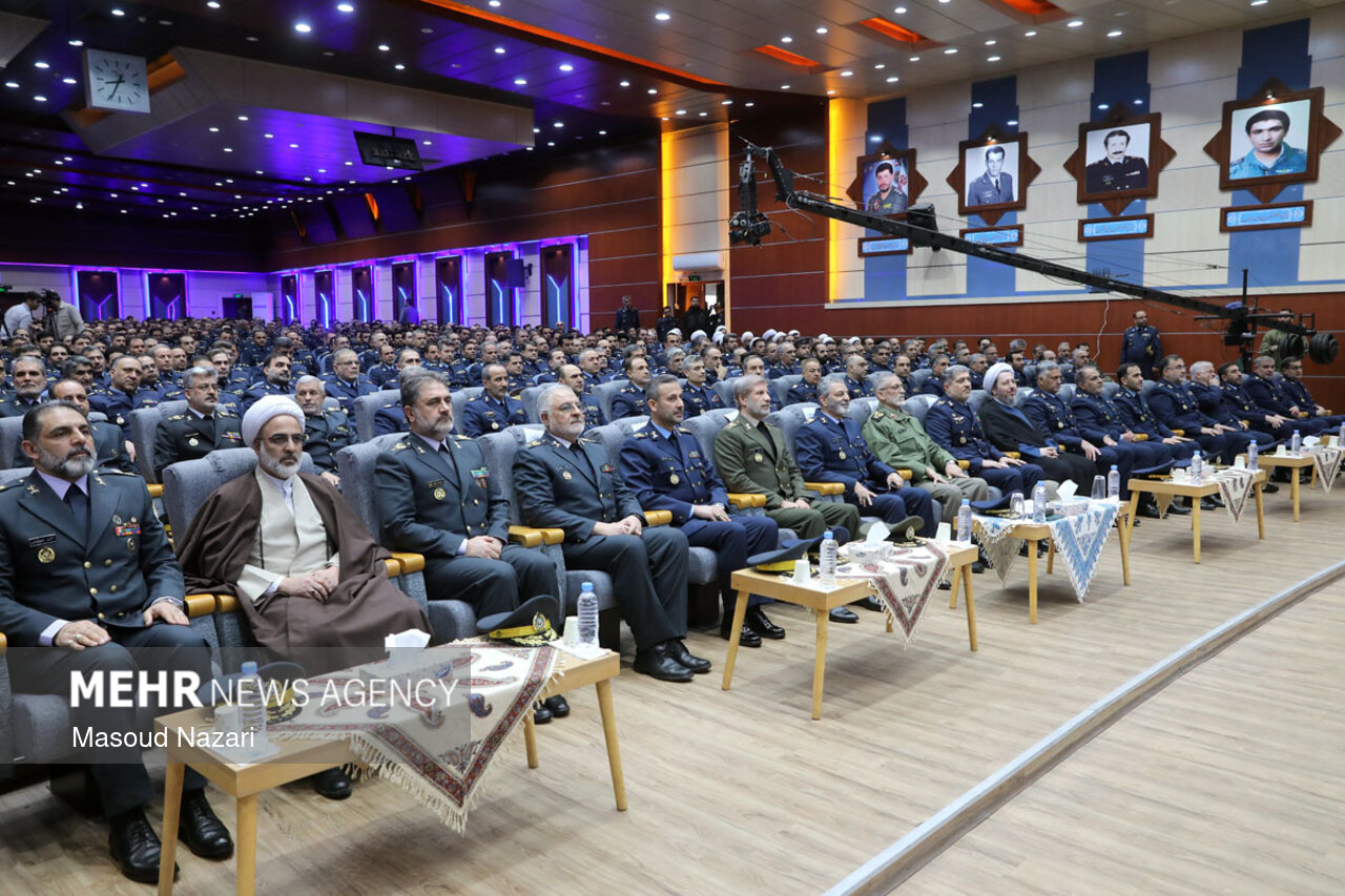 دیدار فرماندهان و کارکنان نیروهای هوایی
