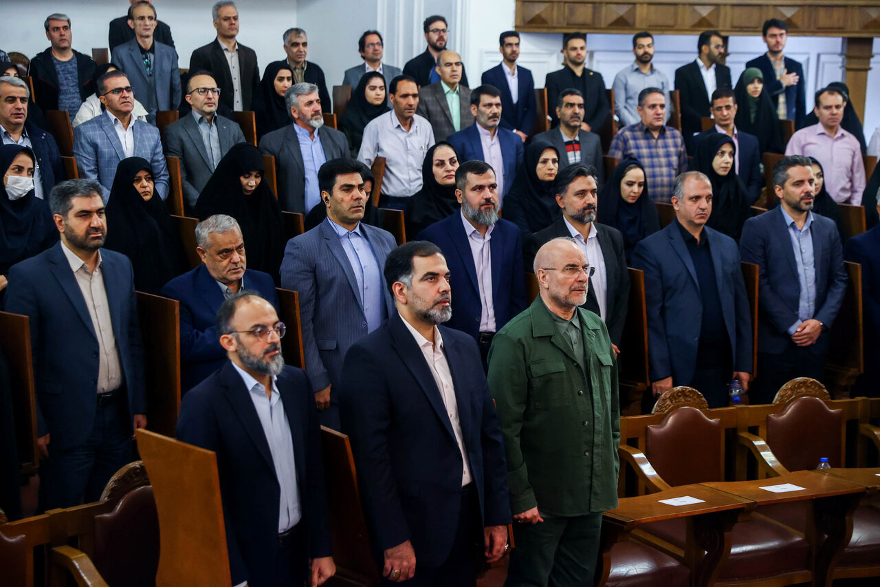 آئین گرامیداشت روز کتاب و کتابخوانی با حضور قالیباف