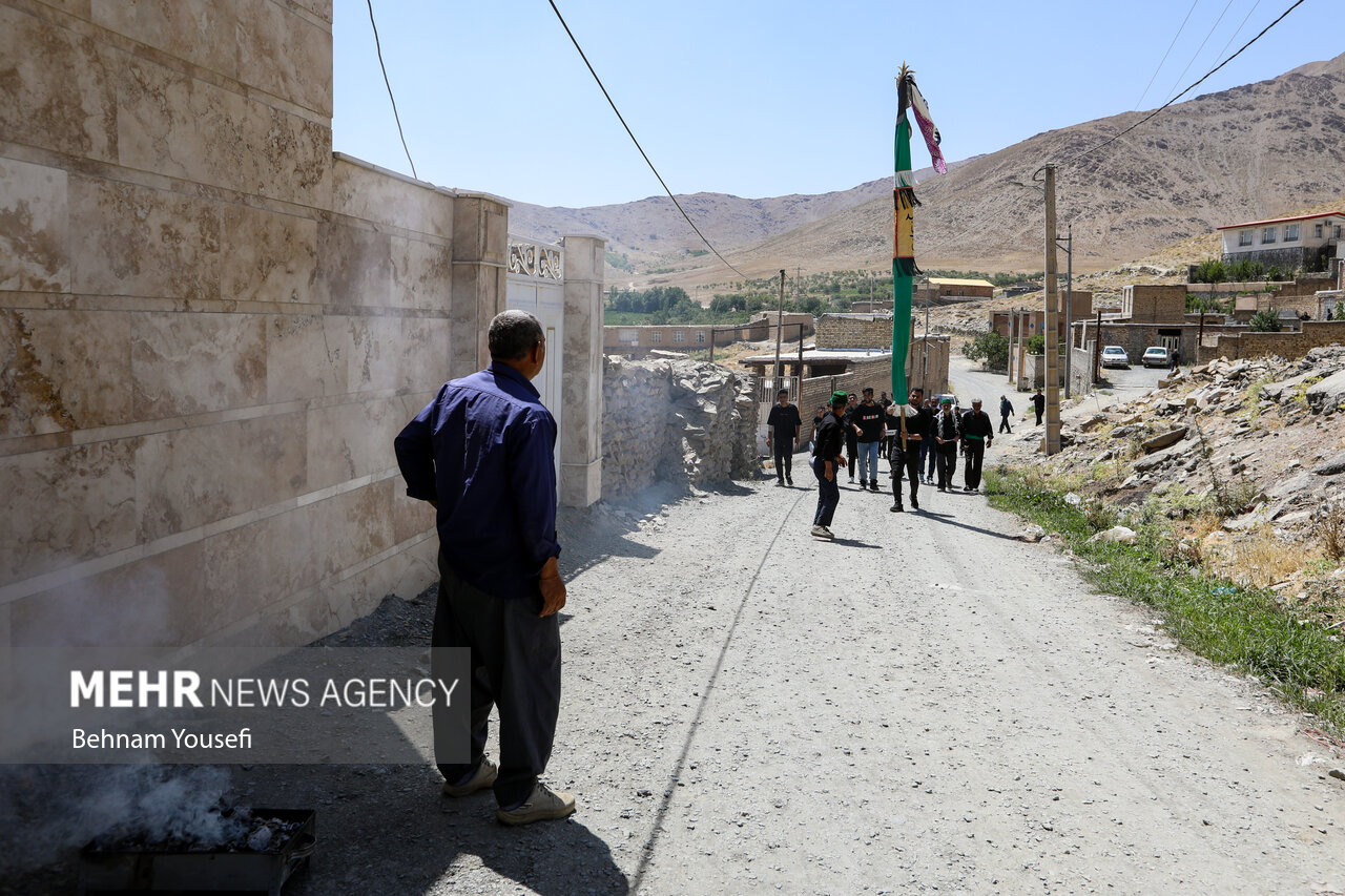 آیین علم‌گردانی در روستای تاریخی هزاوه