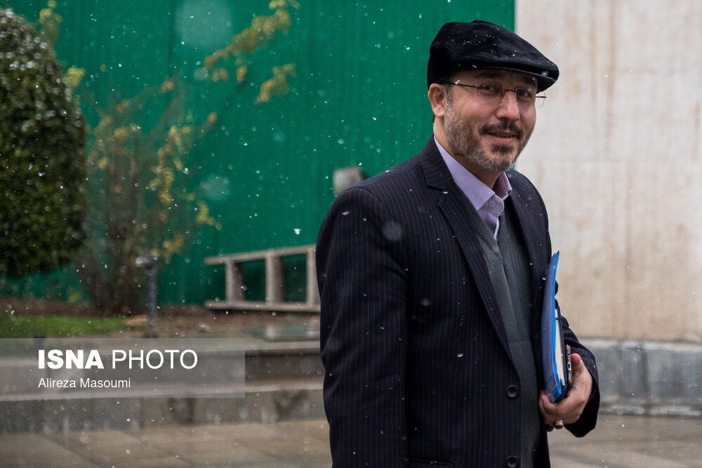 حاشیه جلسه هیات دولت ۲۱ دی