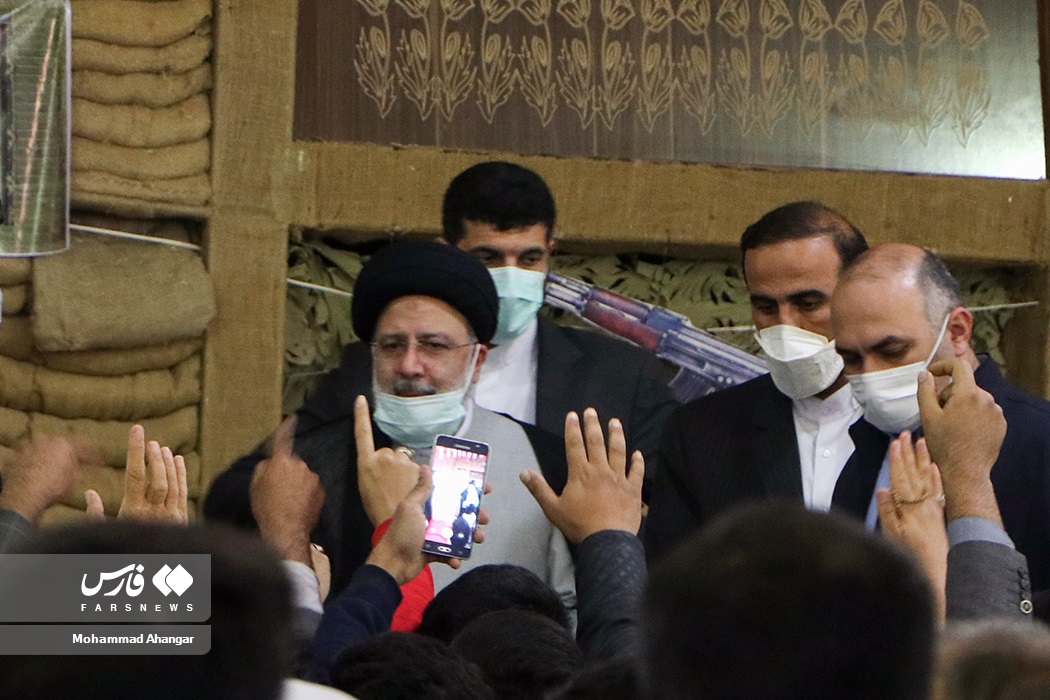 حضور رئیس جمهور در یادمان شهدای شلمچه