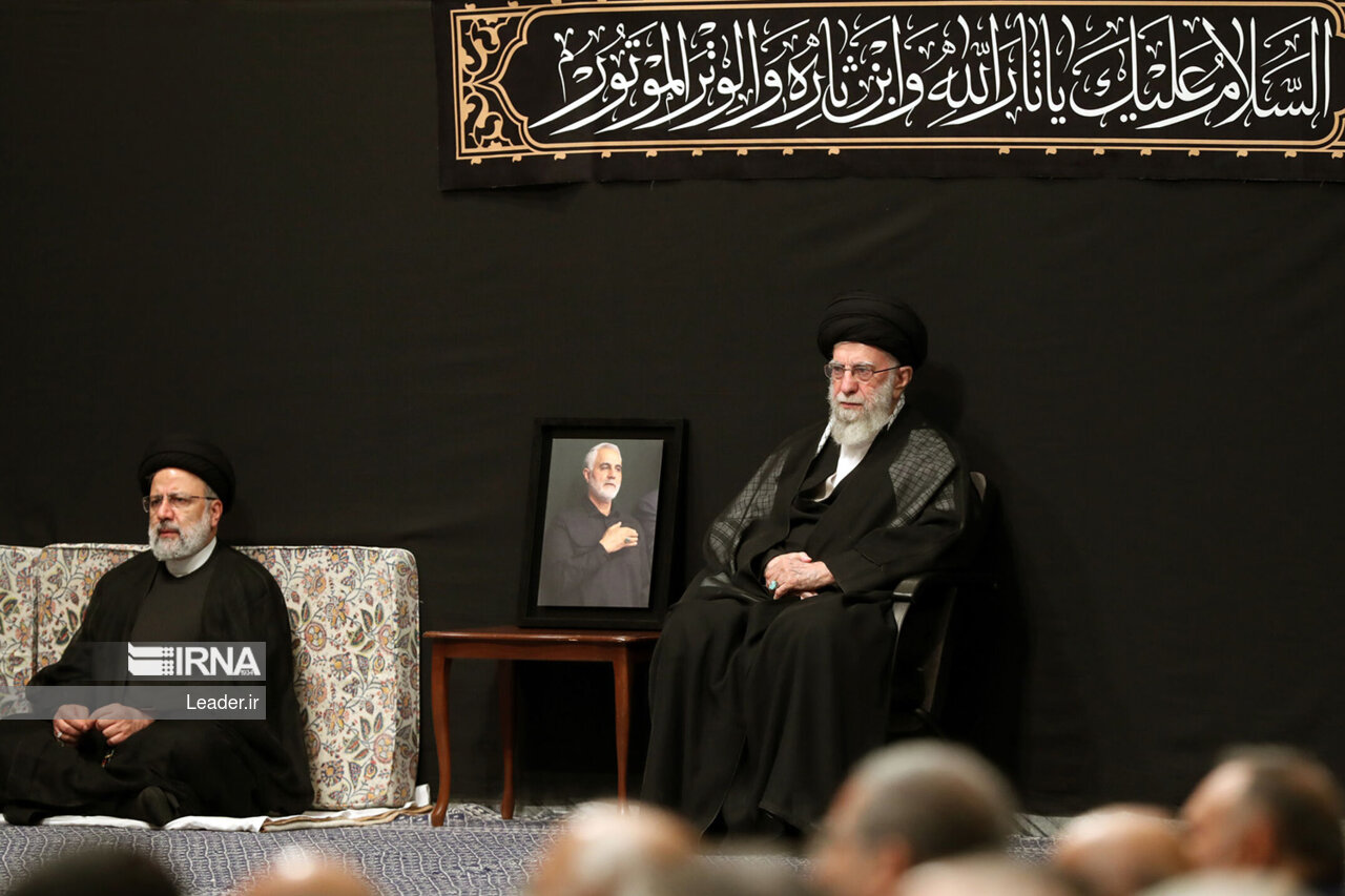 آخرین شب مراسم عزاداری اباعبدالله با حضور رهبر انقلاب