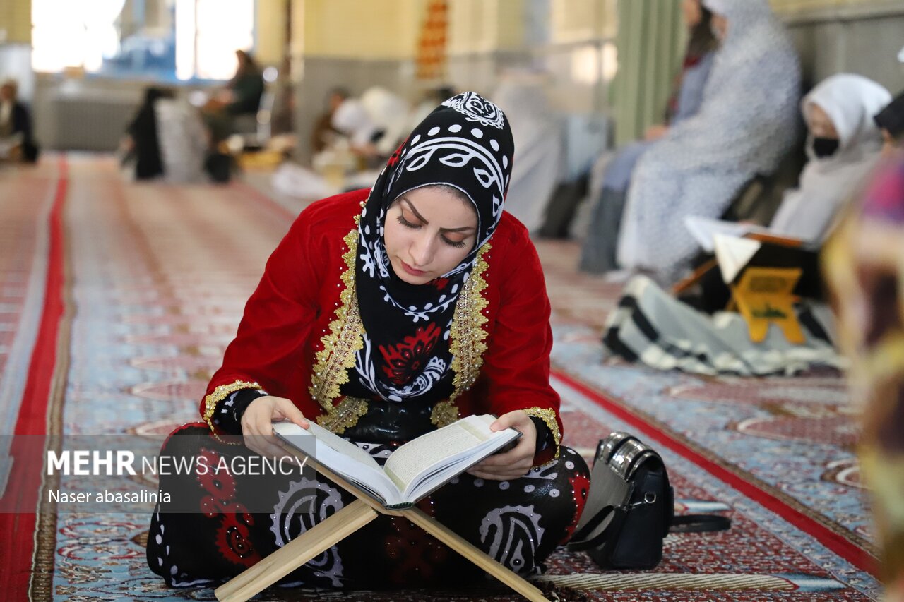 مراسم جزء خوانی قرآن کریم