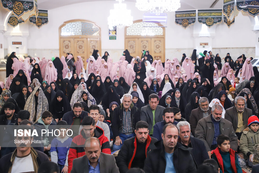 ضیافت افطاری در حرم مطهر رضوی