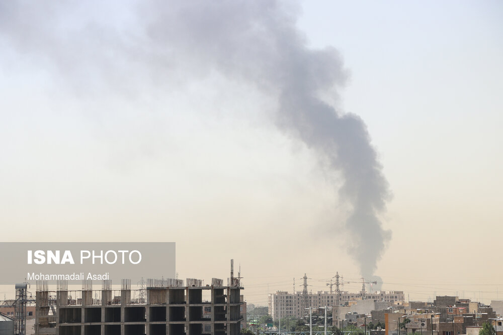 ادامه دود آتش پالایشگاه تهران