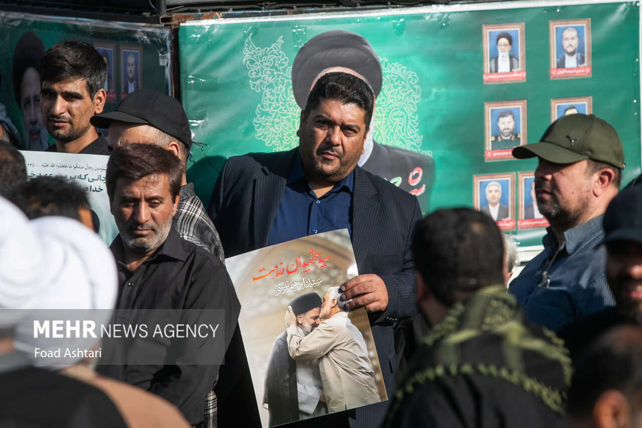 مراسم تشییع پیکر شهدای خدمت