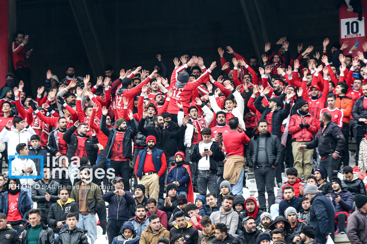 تصاویر عجیب از بازی تراکتور