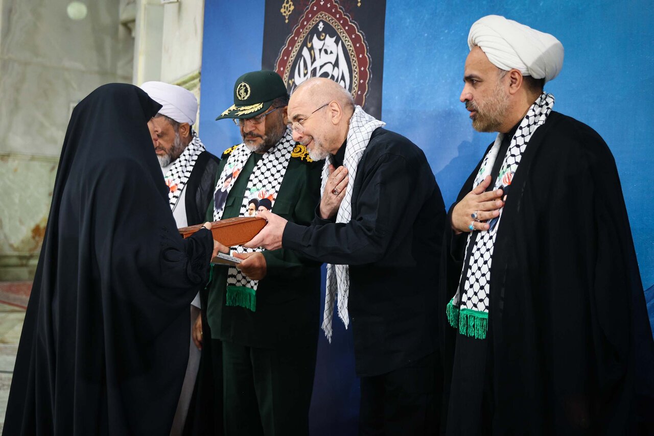 قالیباف در کنگره ۳۰۰۰ نفری مسئولان بسیج دانشجویی 