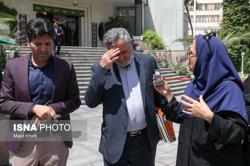 حاشیه جلسه هیات دولت -۱۱ مرداد