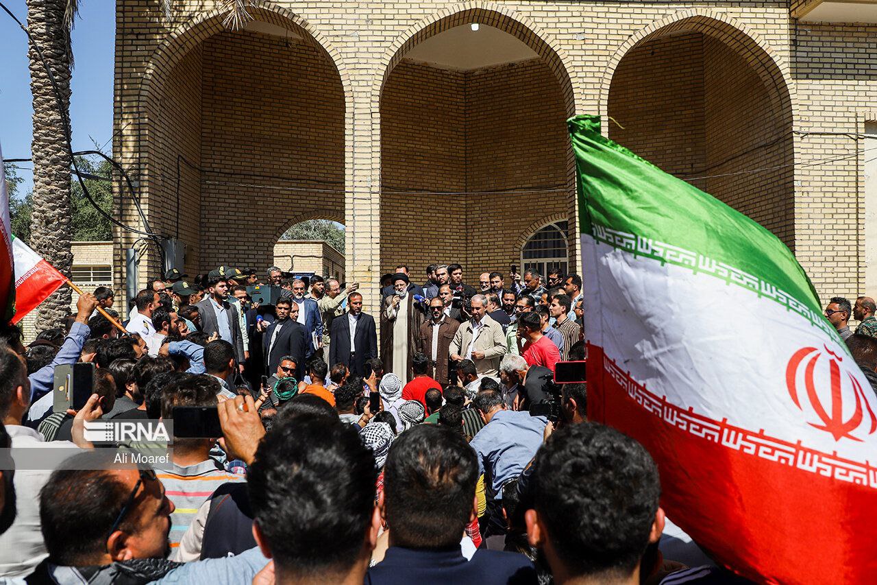 رئیس‌جمهور در جمع کارگران هفت‌تپه و استقبال بی‌نظیر از آیت‌الله رئیسی