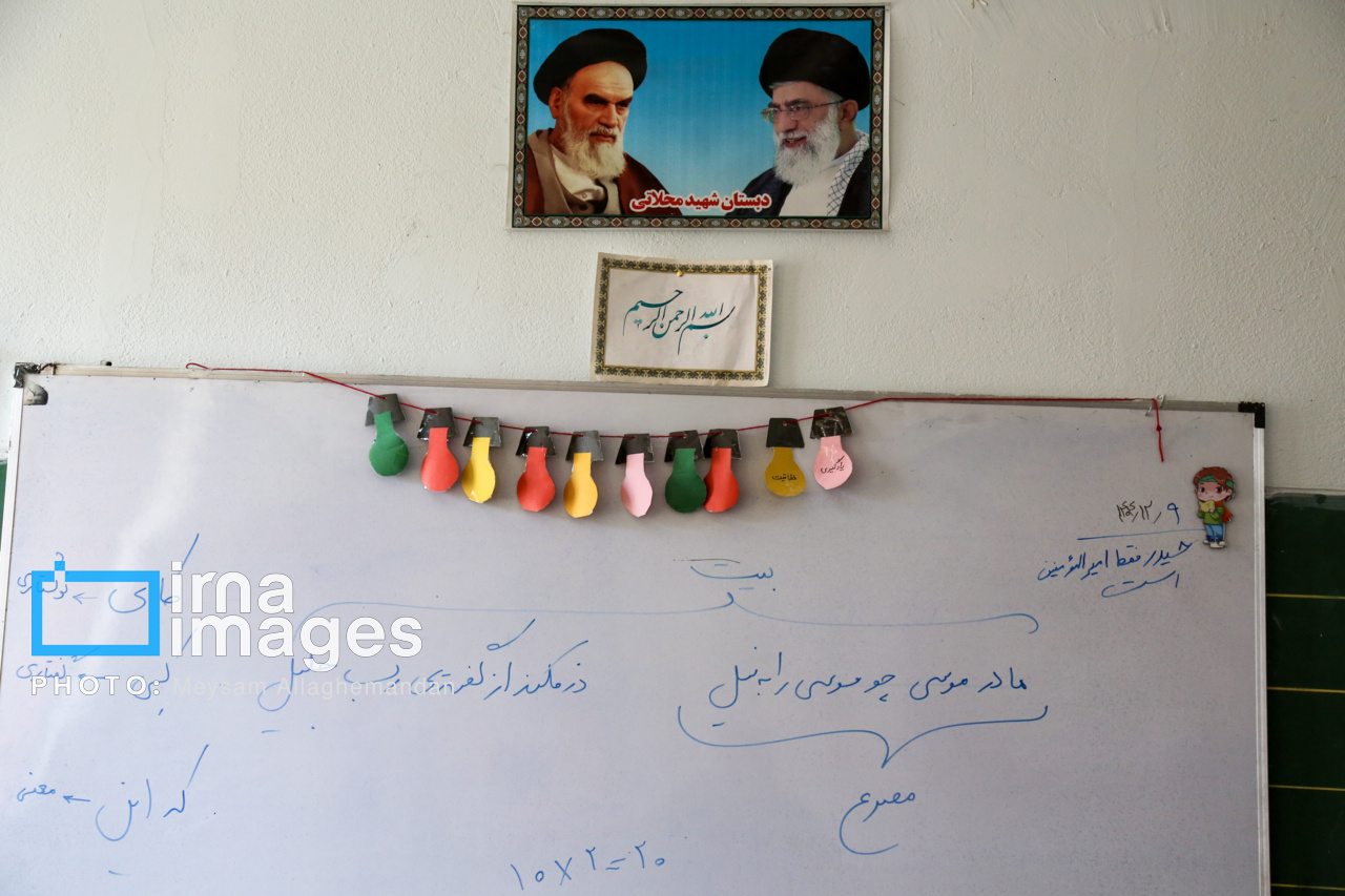 بقائی در مدرسه آسیب دیده شهید محلاتی