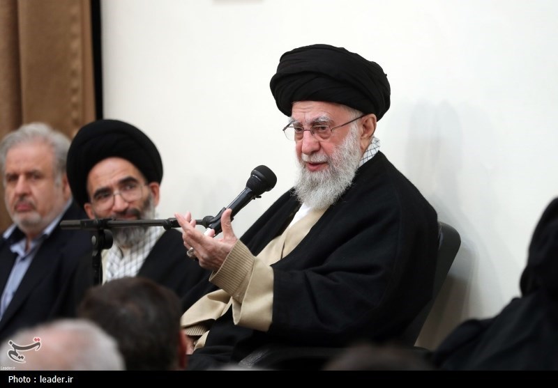 دیدار دست‌اندرکاران برگزاری کنگره شهدای کاشان با رهبر انقلاب