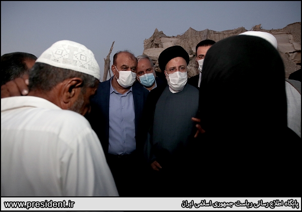 رئیسی در میان حاشیه نشینان شهر چابهار