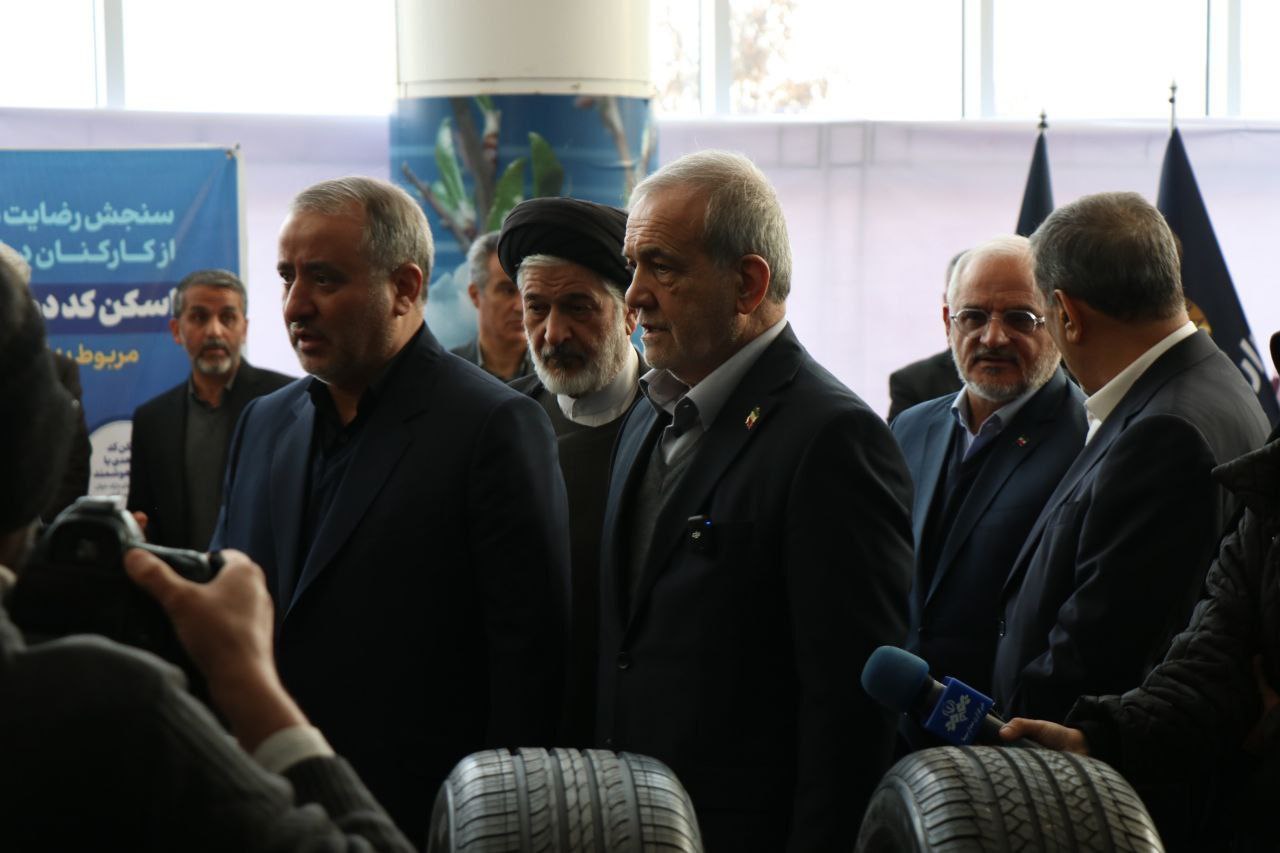 ورود رئیس‌جمهور به استانداری خراسان جنوبی