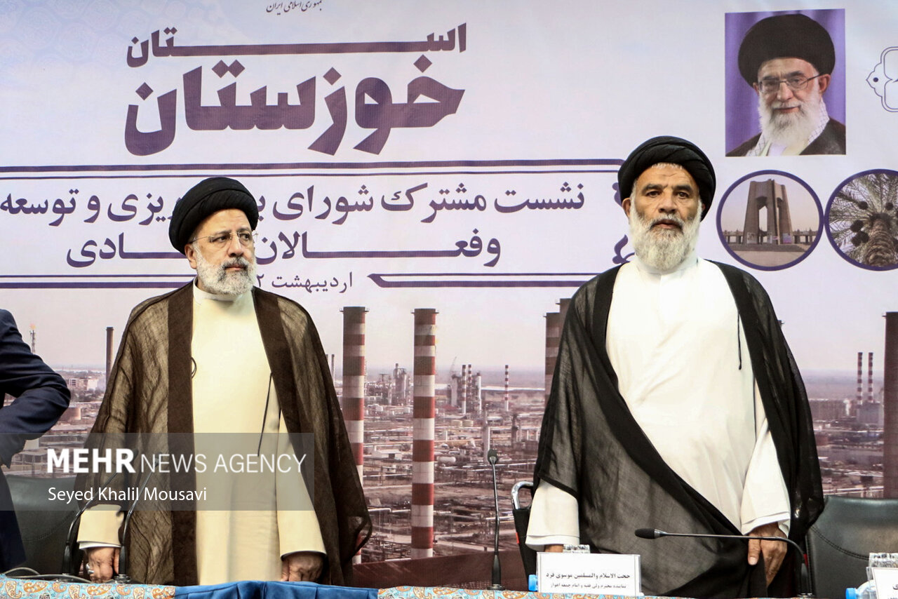 نشست شورای برنامه‌ریزی و توسعه و فعالان اقتصادی خوزستان با حضور رئیسی