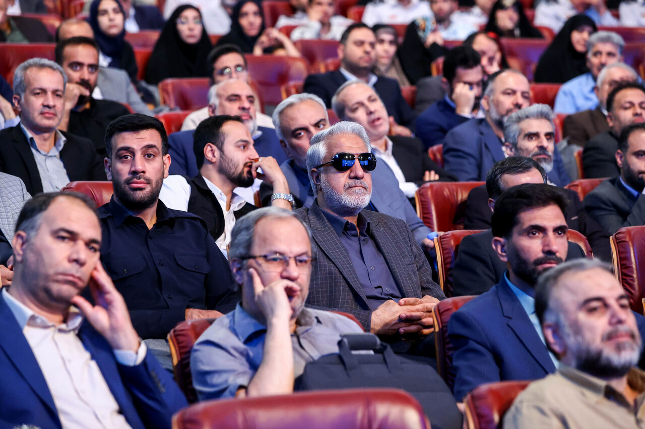  آیین رونمایی از مجموعه ۳۰ جلدی استعمارشناسی ایرانی با حضور قالیباف