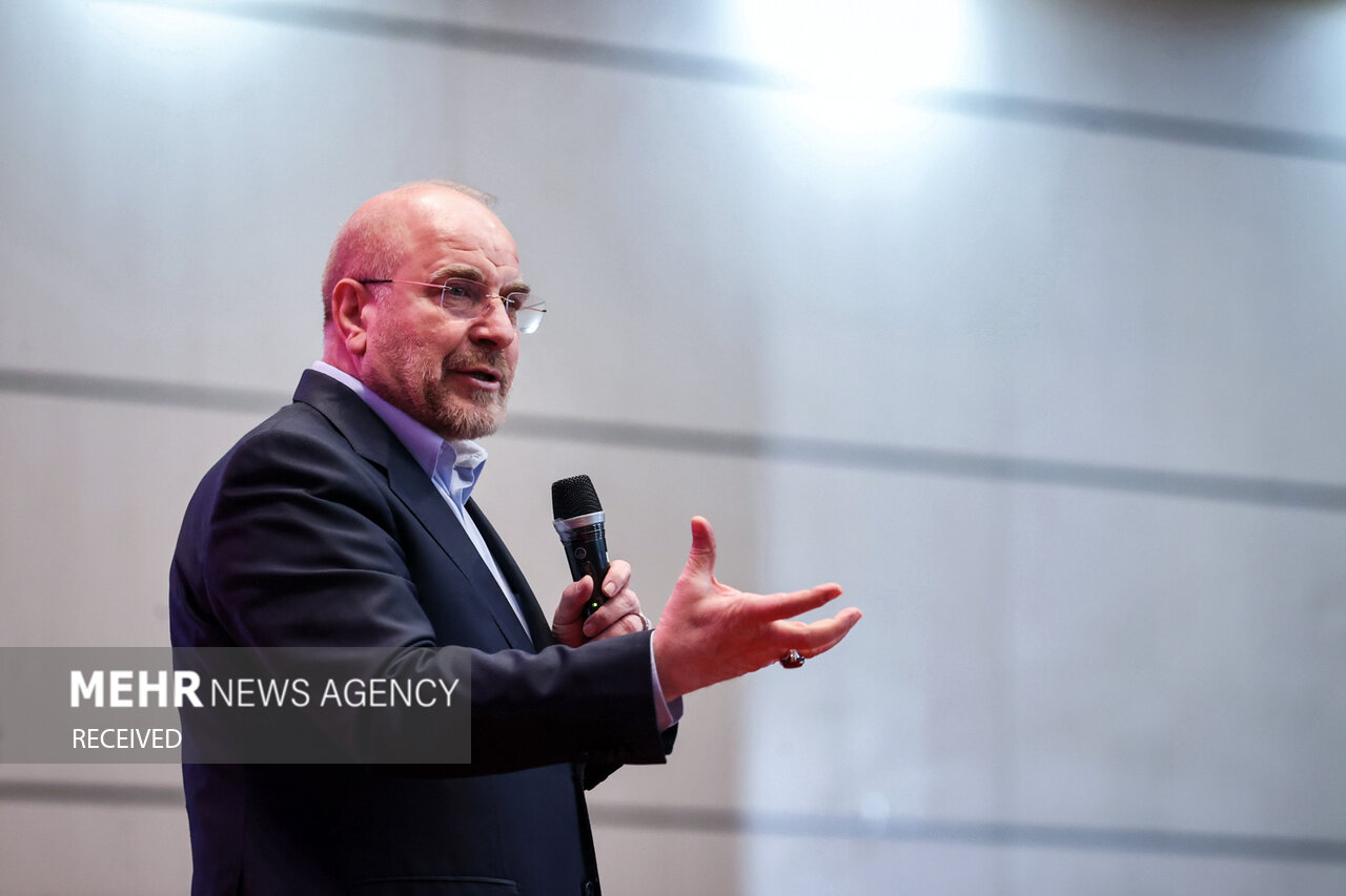 گردهمایی دختران جوان محلات و دانشگاه‌های تهران با حضور رئیس مجلس